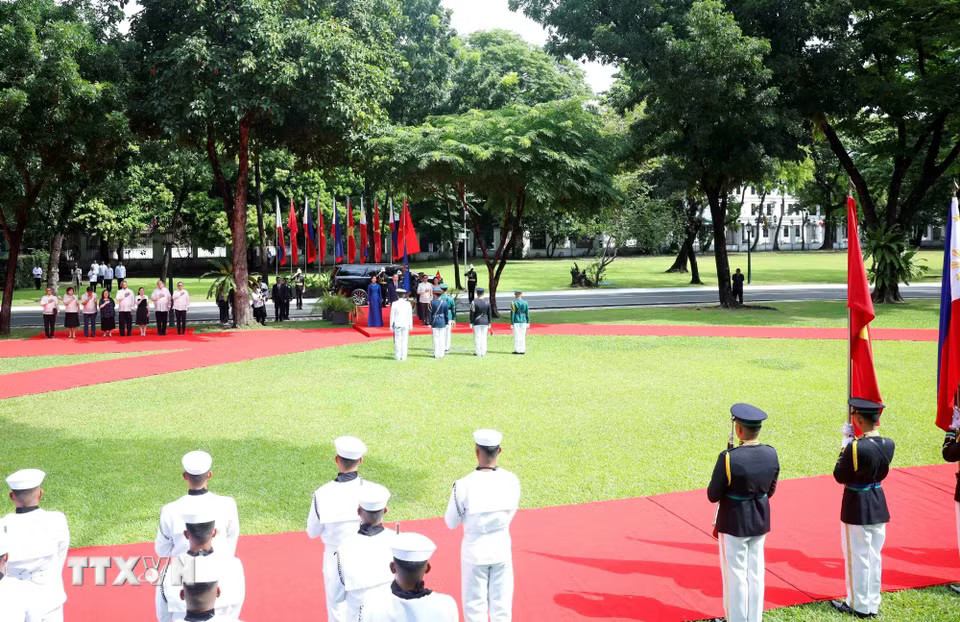 Lễ đón Tổng Bí thư, Chủ tịch nước Tô Lâm và Phu nhân thăm cấp Nhà nước tới Philippines- Ảnh 3. Lễ đón Tổng Bí thư, Chủ tịch nước Tô Lâm và Phu nhân thăm cấp Nhà nước tới Philippines- Ảnh 3.