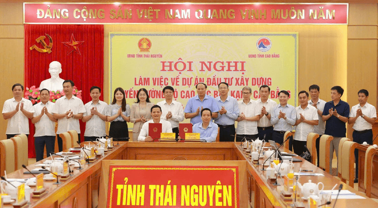 Tăng tốc triển khai khởi công cao tốc gần 30.000 tỷ nối thông Thủ đô của Việt Nam với Trung Quốc- Ảnh 1. Tăng tốc triển khai khởi công cao tốc gần 30.000 tỷ nối thông Thủ đô của Việt Nam với Trung Quốc- Ảnh 1.