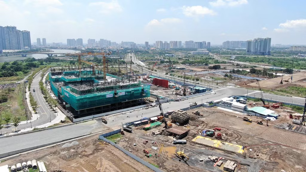TPHCM nên tái cấu trúc theo mô hình “3 vùng - 3 hành lang”. TPHCM quy hoạch thế nào để trở thành siêu đô thị toàn cầu? - Ảnh 2.