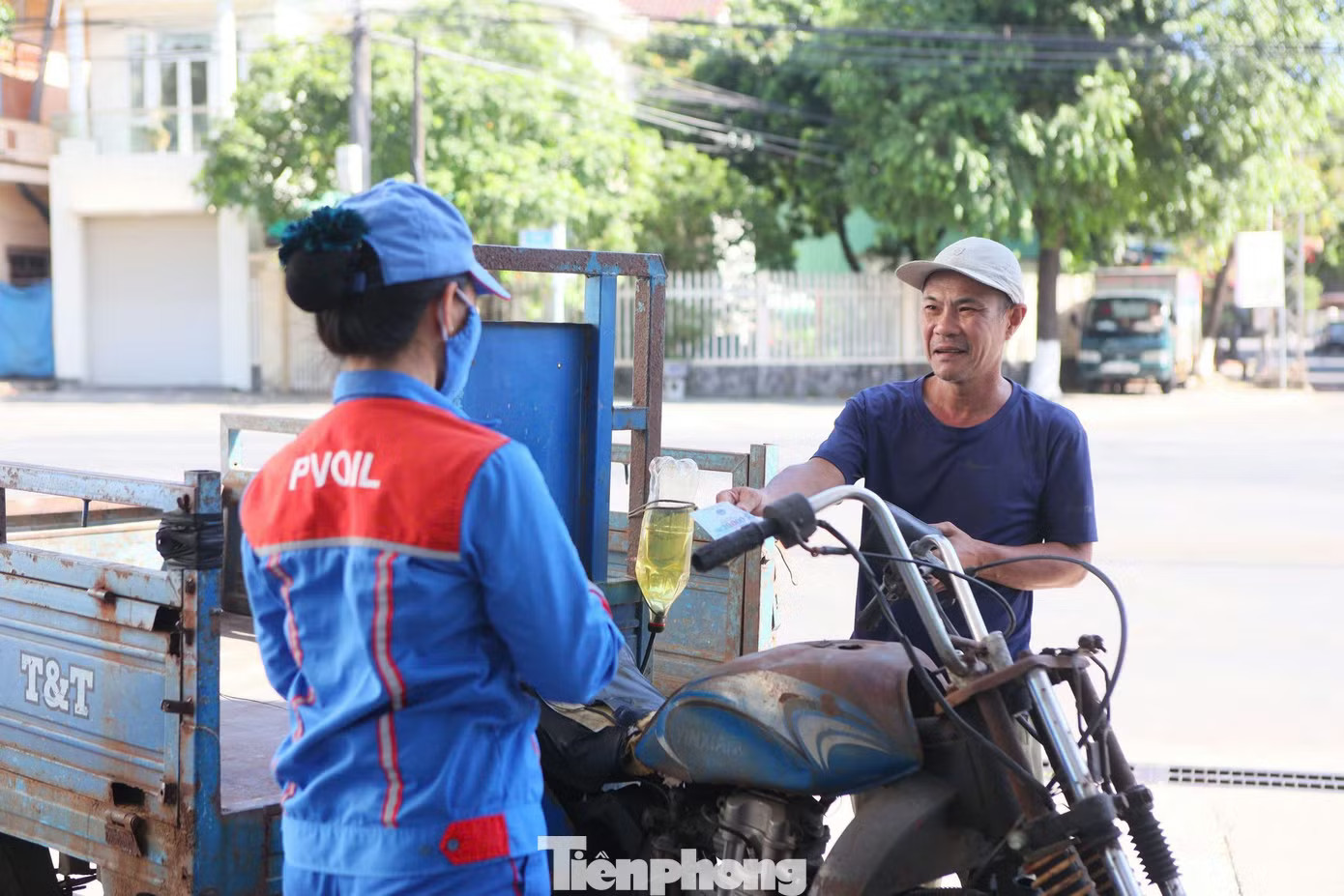 Người dân tỉnh Quảng Ngãi có phản hồi tích cực đối với xăng sinh học E10. Lý do Quảng Ngãi bán xăng E10 trước cả nước - Ảnh 4.