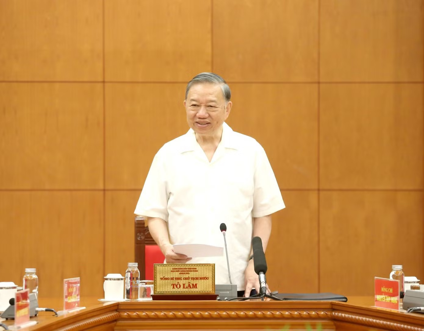 Tổng Bí thư, Chủ tịch nước Tô Lâm phát biểu. Ảnh: Cổng thông tin Đảng Cộng sản. Tổng Bí thư, Chủ tịch nước: Không để xã hội giàu lên về vật chất nhưng nghèo đi về văn hóa, đạo đức, giá trị nhân văn - Ảnh 1.