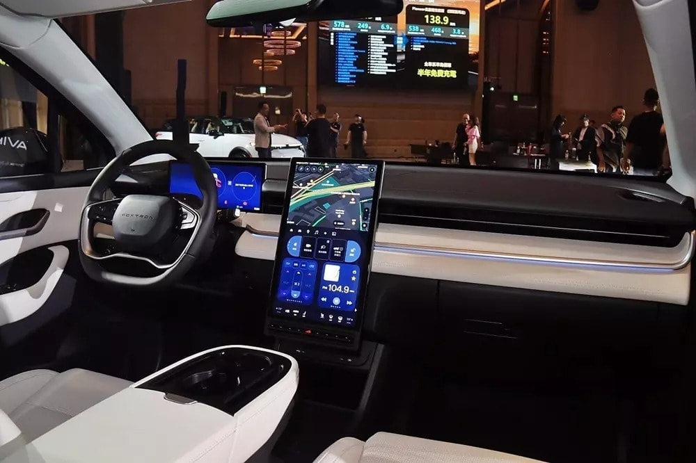 xe-dien-foxconn-3.jpg