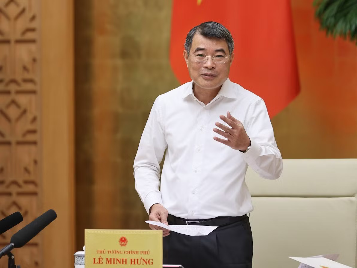 Thủ tướng Lê Minh Hưng chủ trì và phát biểu tại phiên họp. Ảnh: VGP Thủ tướng: Tiếp tục tinh gọn bộ máy bên trong, tránh chồng chéo chức năng, nhiệm vụ - Ảnh 1.