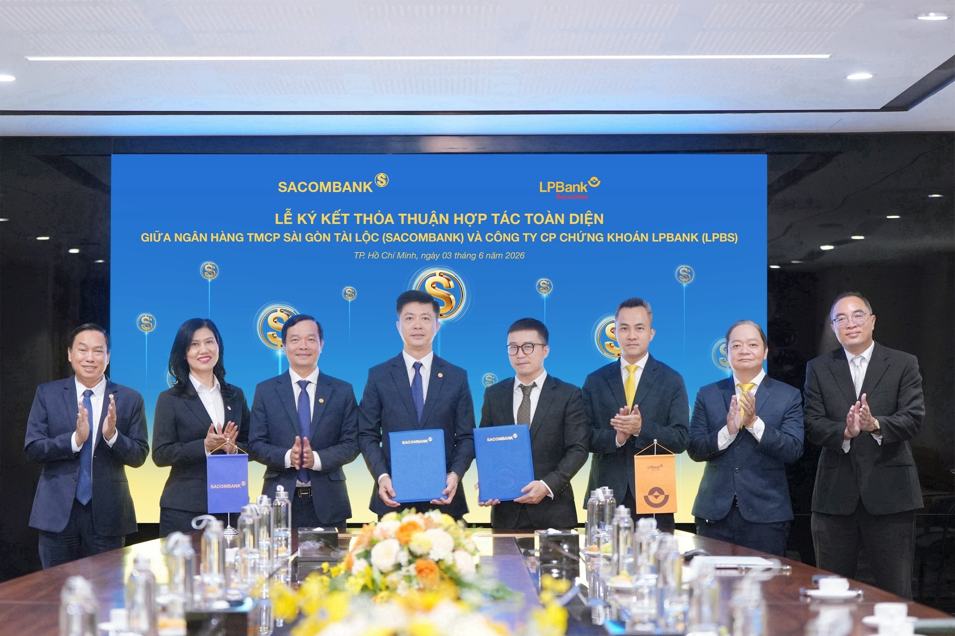 SACOMBANK (STB) và LPBS ký kết hợp tác toàn diện, gia tăng tiện ích và trải nghiệm cho khách hàng - Ảnh 2.