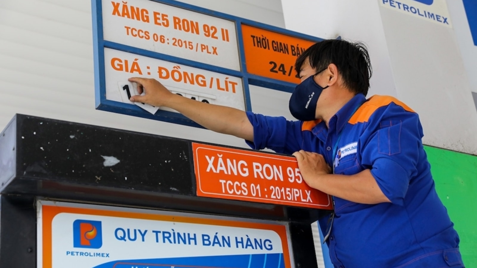 Quỹ bình ổn giá xăng dầu trở nên bất ổn Trách nhiệm thuộc về ai?