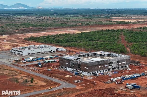 Một số công trình tại siêu sân bay lớn nhất Việt Nam bất ngờ xin lùi tiến độ khi đại công trường hoàn thành gần 76% khối lượng- Ảnh 2.