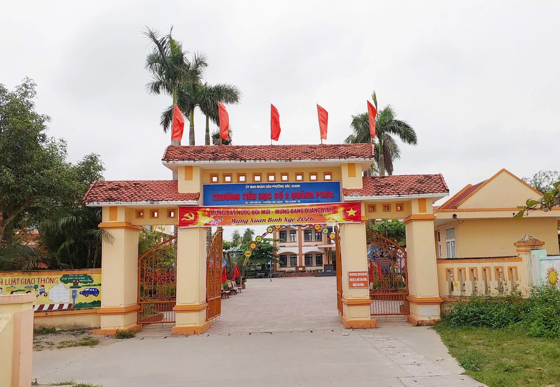 Chính thức bắt tạm giam Hiệu trưởng Nguyễn Văn Đông - Ảnh 2.