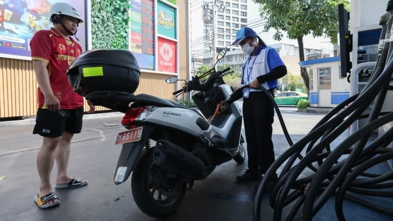 Quốc gia Đông Nam Á phát tiền đi chợ cho dân, nhưng chuyên gia nói mô hình Trung Quốc hiệu quả hơn - Ảnh 7.