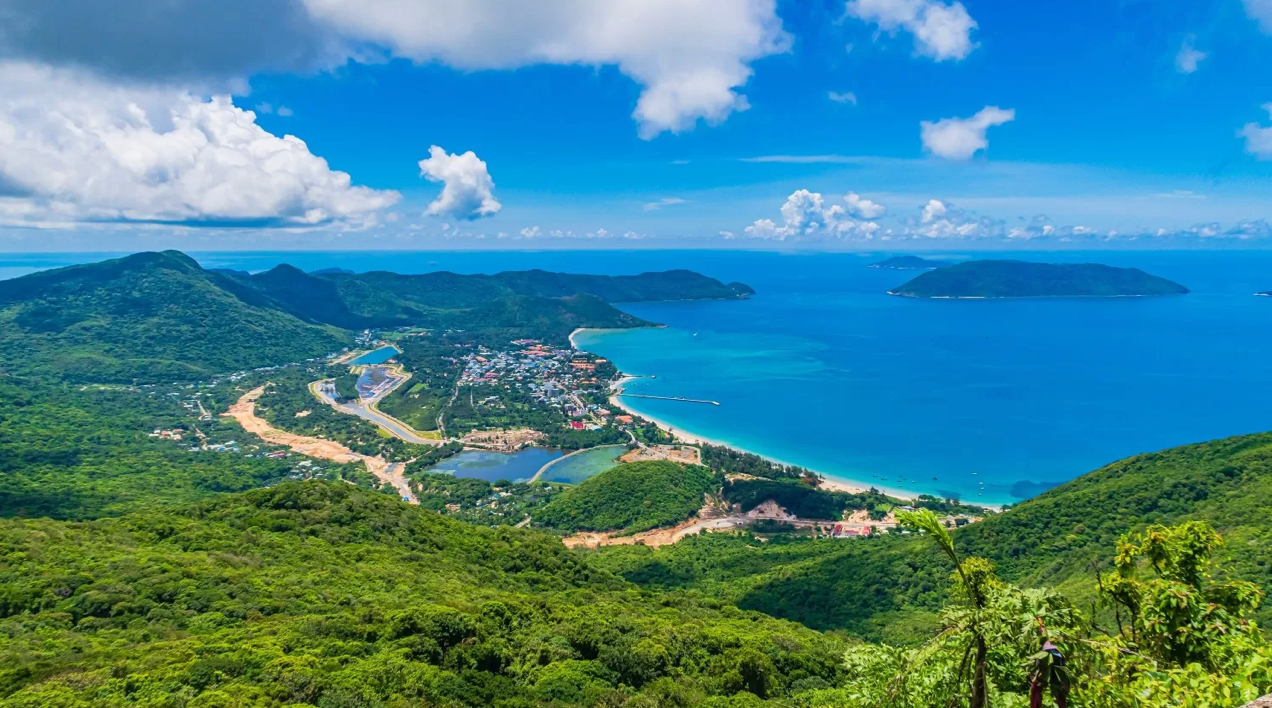 Việt Nam lần đầu tiên có tuyến cáp treo kết nối trực tiếp ra sân bay, tọa lạc tại hòn đảo ‘bí ẩn nhất thế giới’- Ảnh 2.