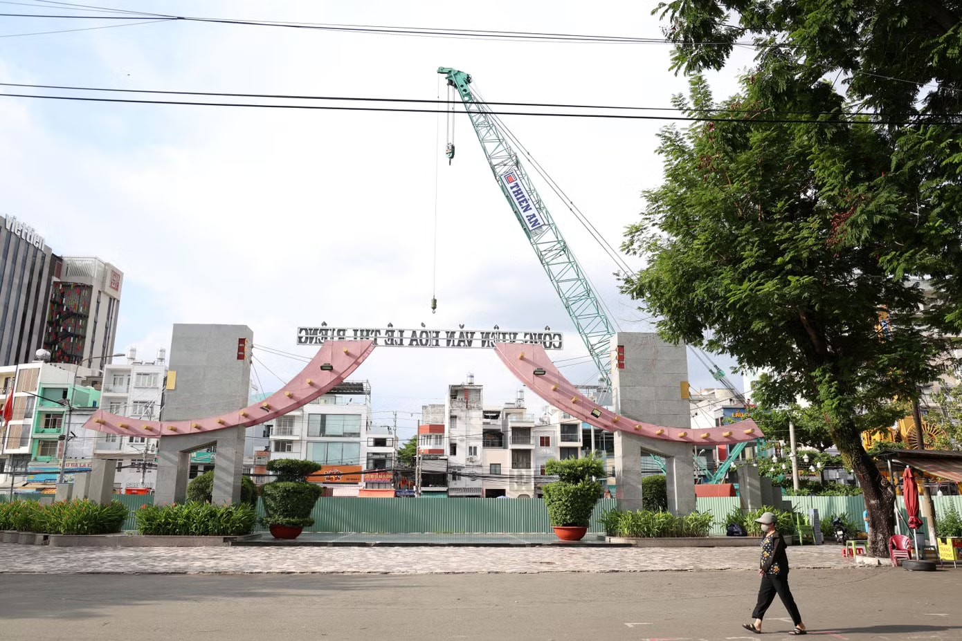 Cận cảnh Công viên Lê Thị Riêng - nơi nghi có mộ liệt sĩ hy sinh năm Mậu Thân 1968 - Ảnh 12.