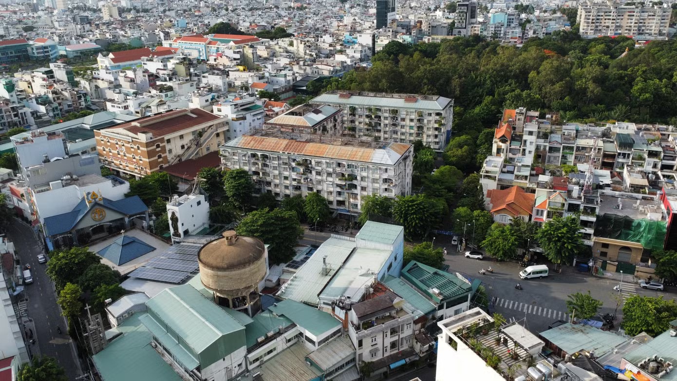 Cận cảnh Công viên Lê Thị Riêng - nơi nghi có mộ liệt sĩ hy sinh năm Mậu Thân 1968 - Ảnh 3.
