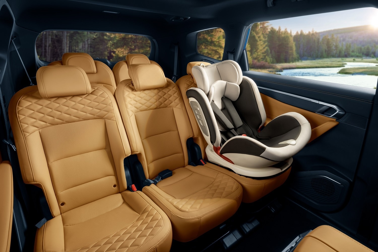 SUV cỡ D giá có từ 739 triệu đồng: Geely Okavango lấy gì để đấu Santa Fe và Everest? - Ảnh 2.
