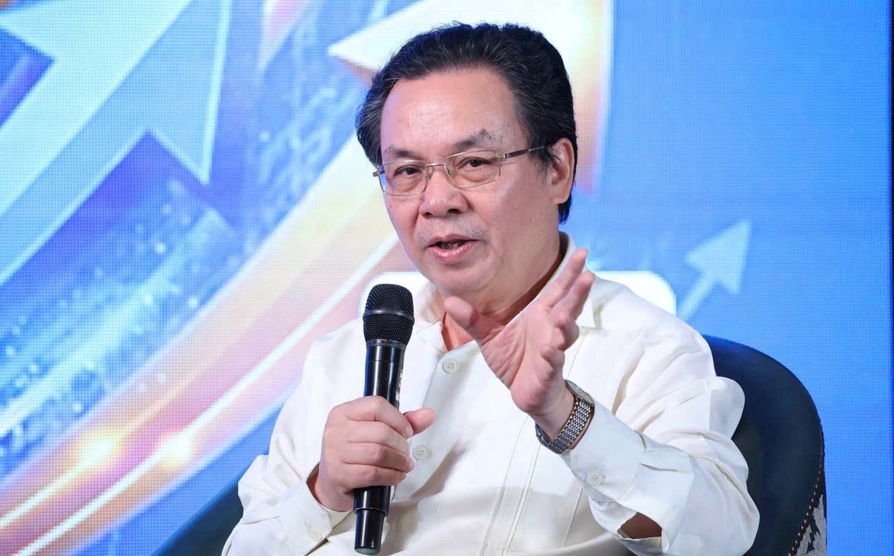 GS.TS Hoàng Văn Cường: Xuất khẩu khó bứt phá, tiêu dùng tăng chậm, chỉ có thể kỳ vọng vào đầu tư