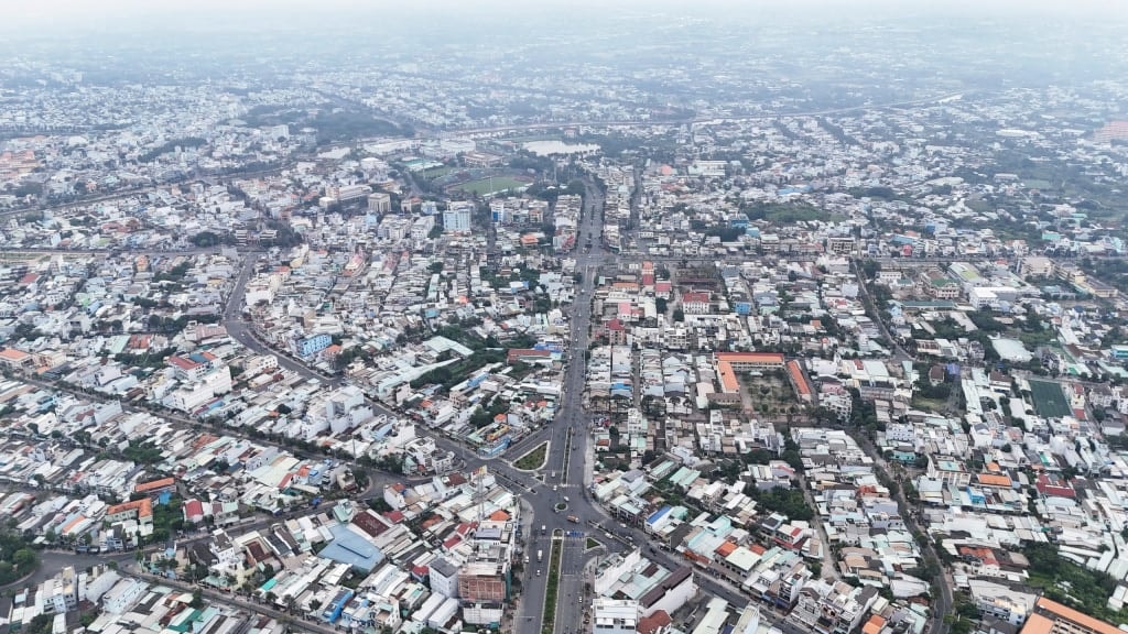 Tỉnh lớn phía Nam thông tin mới nhất về việc di dời trung tâm hành chính- Ảnh 2. Tỉnh lớn phía Nam thông tin mới nhất về việc di dời trung tâm hành chính- Ảnh 2.