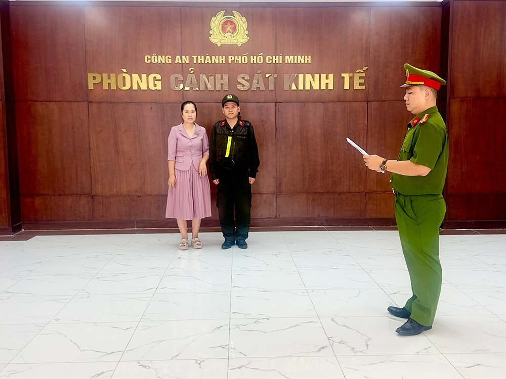 hoang-thi-bich-ngoc-dat-lanh-1.jpg