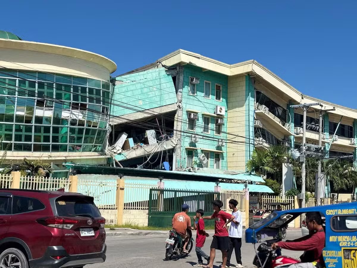 Hình ảnh kinh hoàng về trận động đất cực mạnh ở Philippines - Ảnh 1.