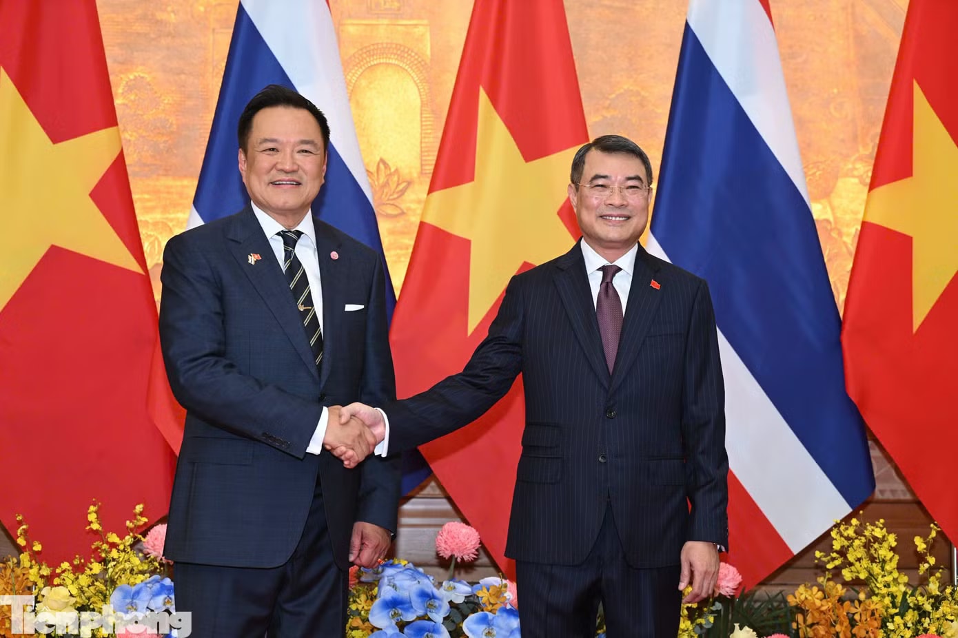 Thủ tướng Lê Minh Hưng chủ trì lễ đón Thủ tướng Thái Lan - Ảnh 1.