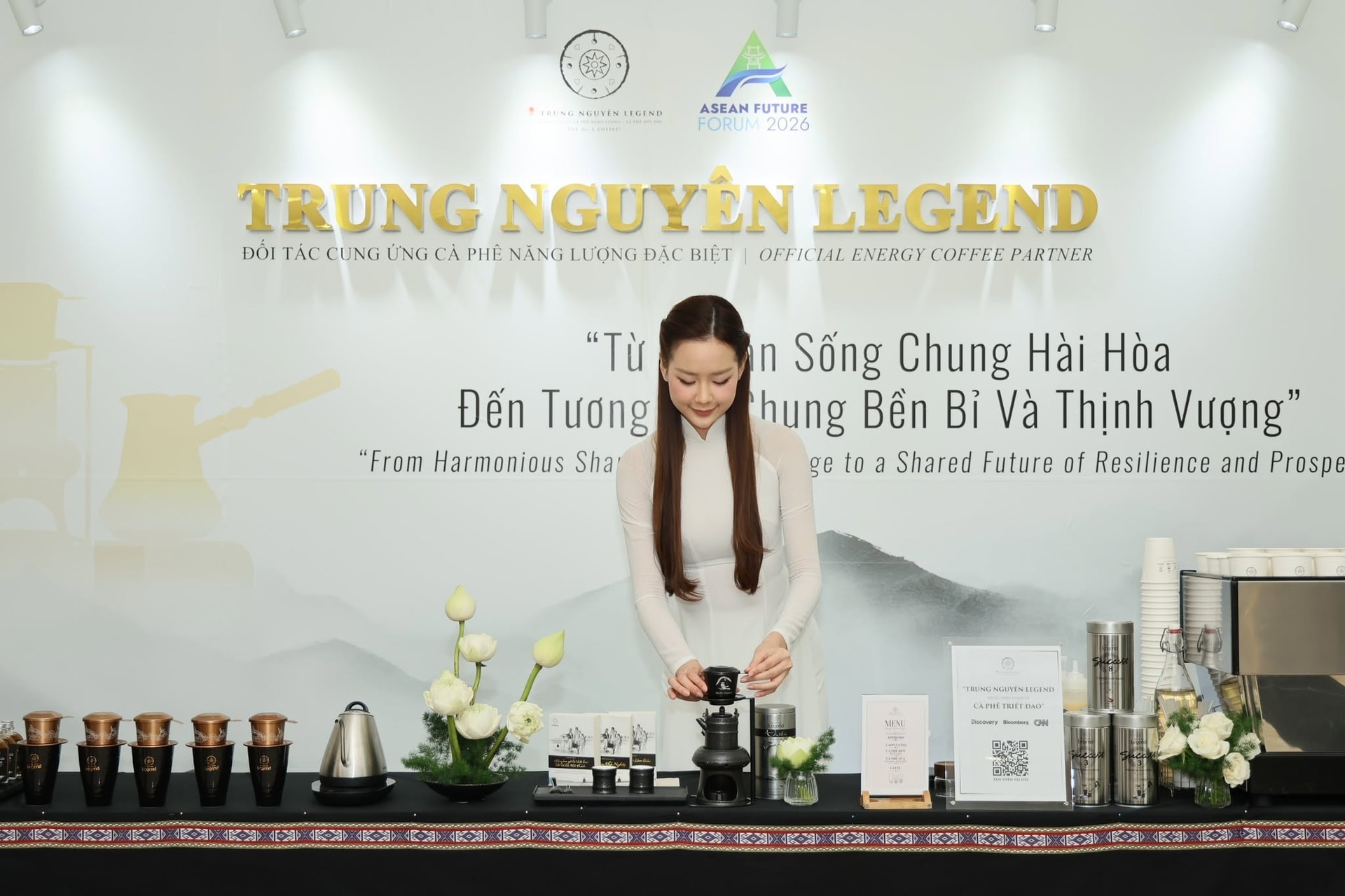 Trung Nguyên của ông Đặng Lê Nguyên Vũ là thương hiệu cà phê duy nhất được lựa chọn tại Diễn đàn Tương lai ASEAN 2026 Trung Nguyên của ông Đặng Lê Nguyên Vũ là thương hiệu cà phê duy nhất được lựa chọn tại Diễn đàn Tương lai ASEAN 2026