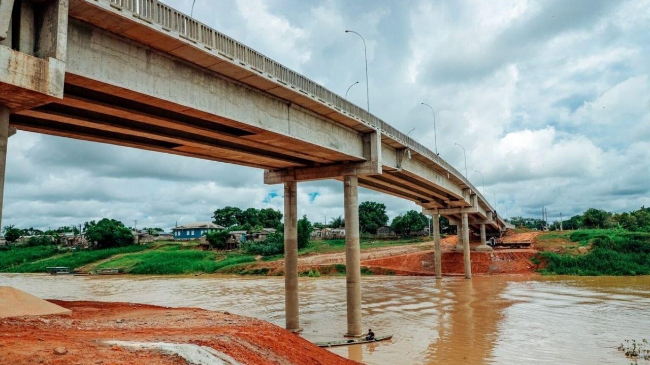 a-r-36-million-bridge-collapses-in-acre-less-than_1780891356.jpeg