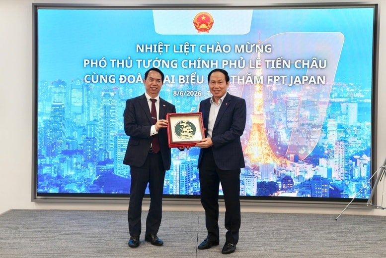 Vừa đặt chân tới Nhật Bản, Phó Thủ tướng thăm FPT của Chủ tịch Trương Gia Bình, nhấn mạnh một mong muốn đặc biệt