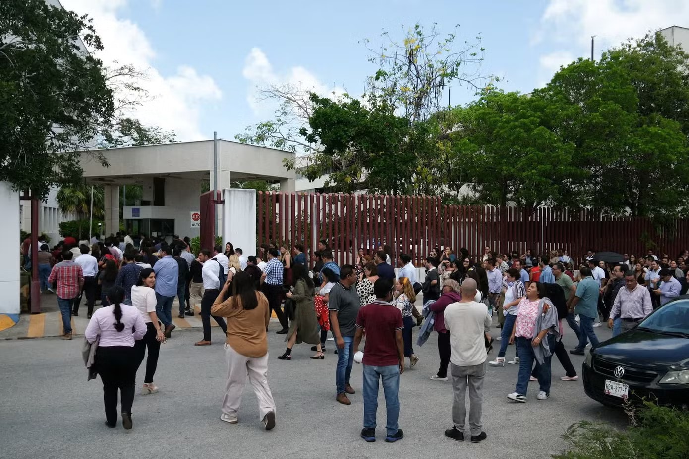 Động đất mạnh nhất trong gần 150 năm ở ngoài khơi Cuba, Mỹ và Mexico rung lắc - Ảnh 2.