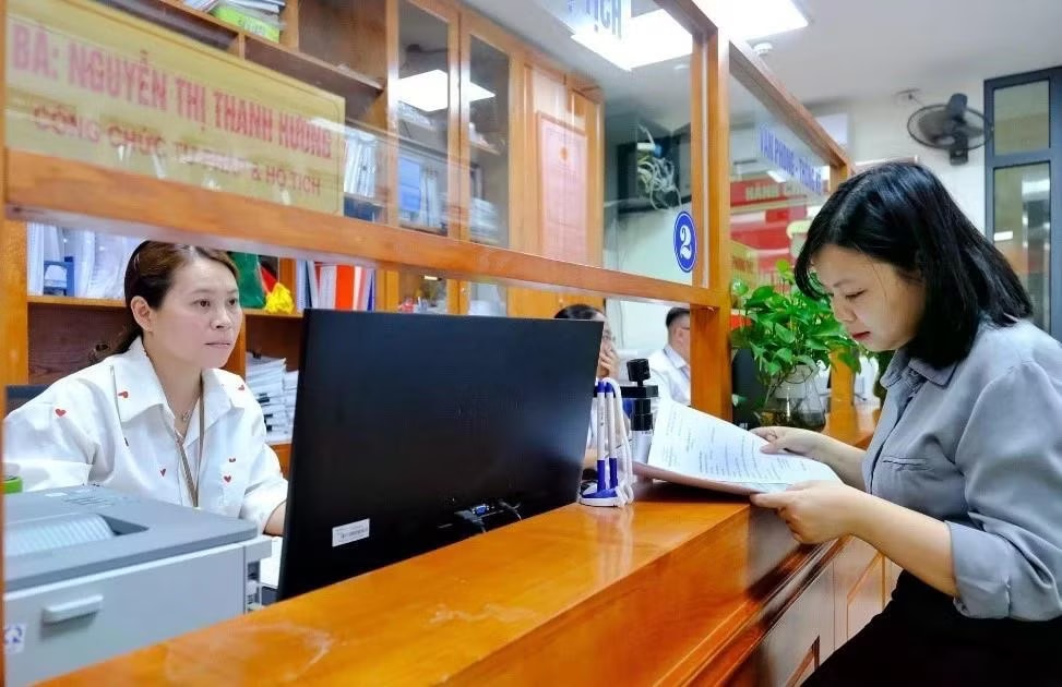 Ảnh minh họa Bộ Chính trị: Tiếp tục tinh giản biên chế từ 5 - 10% - Ảnh 2.