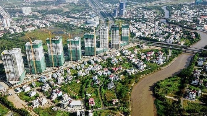 Thị trường bất động sản Việt Nam đang chứng kiến một làn sóng chuyển dịch mạnh mẽ với sự tham gia của các tập đoàn đa ngành