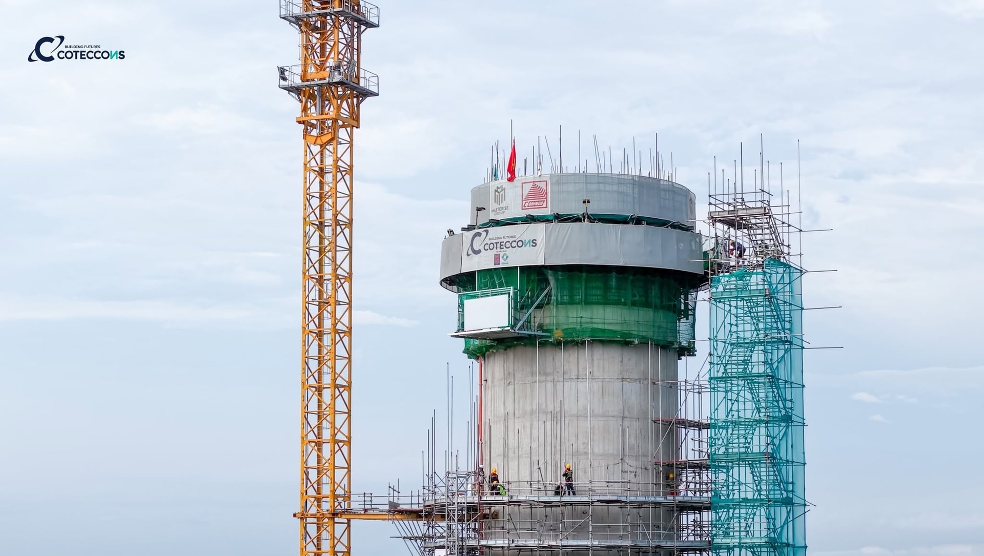 Chính thức cất nóc công trình biểu tượng cao 127m, nằm tại siêu sân bay 196.000 tỷ đồng lớn thứ hai Việt Nam Chính thức cất nóc công trình biểu tượng cao 127m, nằm tại siêu sân bay 196.000 tỷ đồng lớn thứ hai Việt Nam