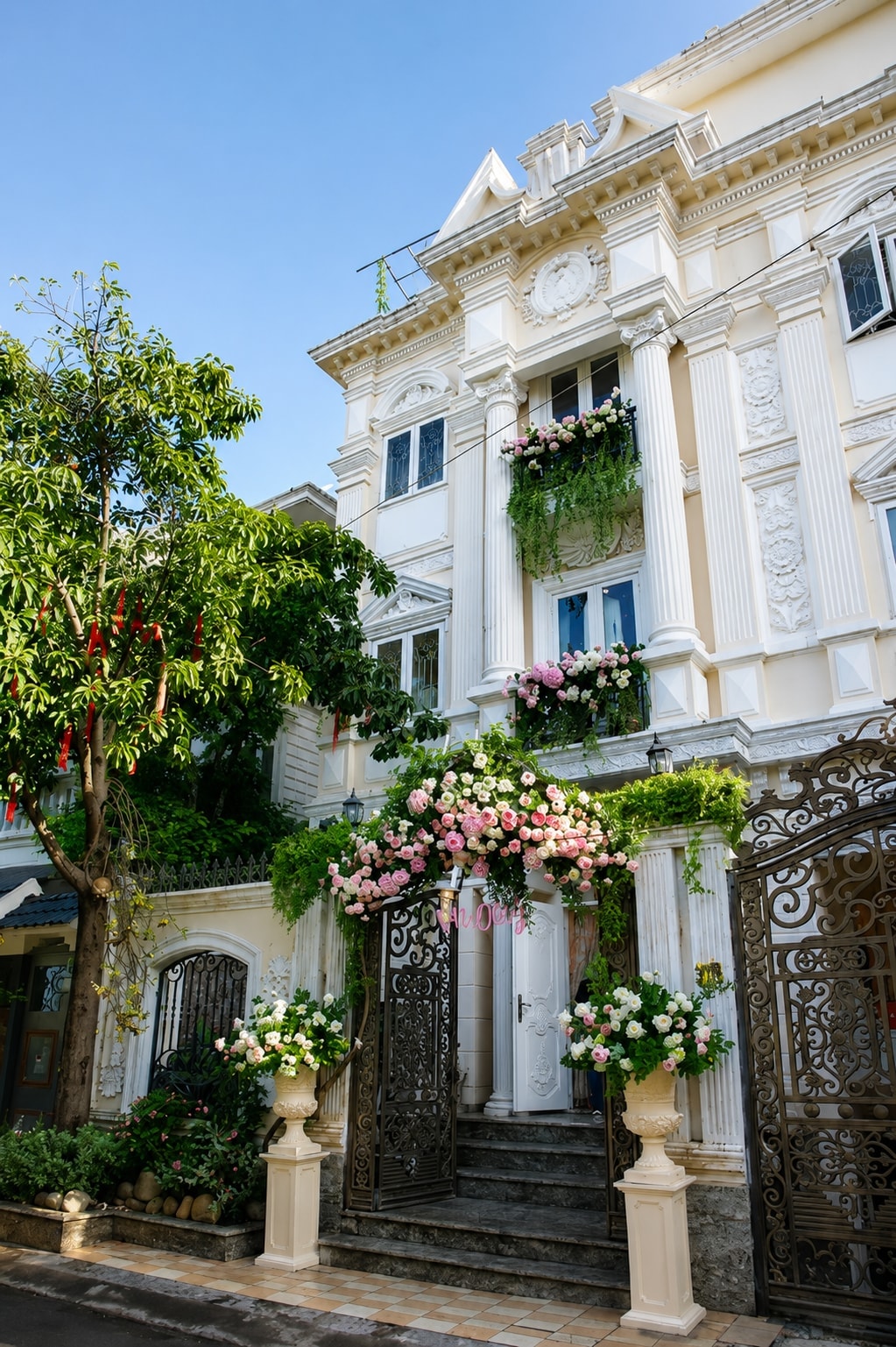 biet-thu-cua-minh-hang2.jpg
