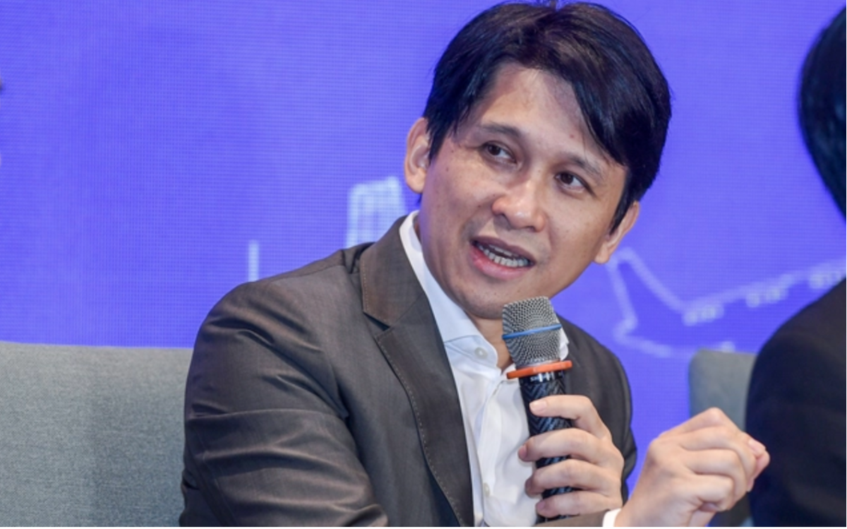 Tổng Giám đốc Dragon Capital mạnh tay chi gần 90 tỷ đồng gom cổ phiếu