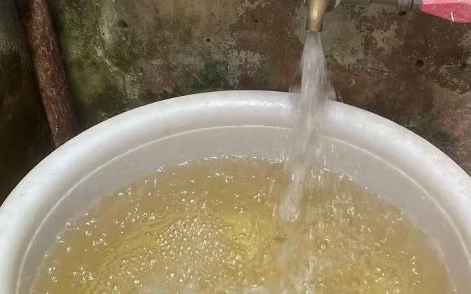 Ảnh minh họa. Làm rõ việc hàng vạn người dân Hà Nội phải dùng nước cặn bẩn, vàng đục - Ảnh 1.