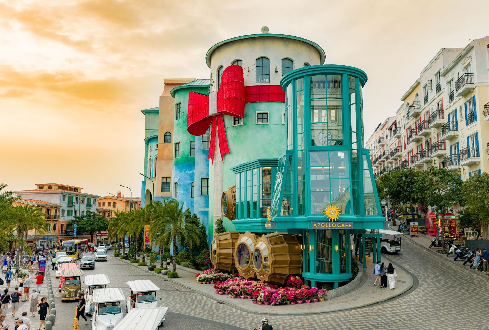 Hòn đảo đẹp nhất châu Á tại Việt Nam: Sở hữu 3 công trình lập kỷ lục Guinness và điểm đến kỳ lạ nhất thế giới- Ảnh 2. Hòn đảo đẹp nhất châu Á tại Việt Nam: Sở hữu 3 công trình lập kỷ lục Guinness và điểm đến kỳ lạ nhất thế giới- Ảnh 2.