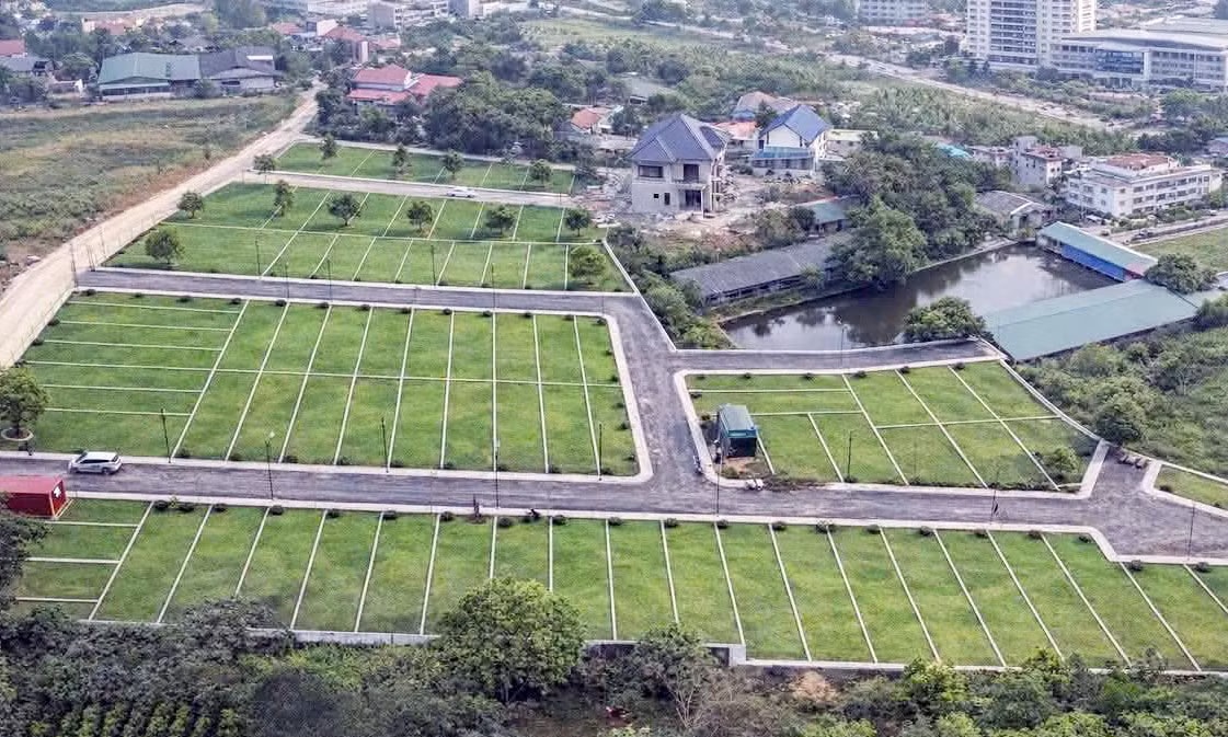 Hà Nội: Giá đất nền vùng ven có nơi giảm cả tỷ đồng/lô - Ảnh 1.
