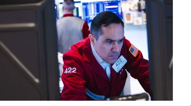 Nóng: Mỹ mở đợt tấn công mới vào Iran, Dow Jones mất gần 1.000 điểm