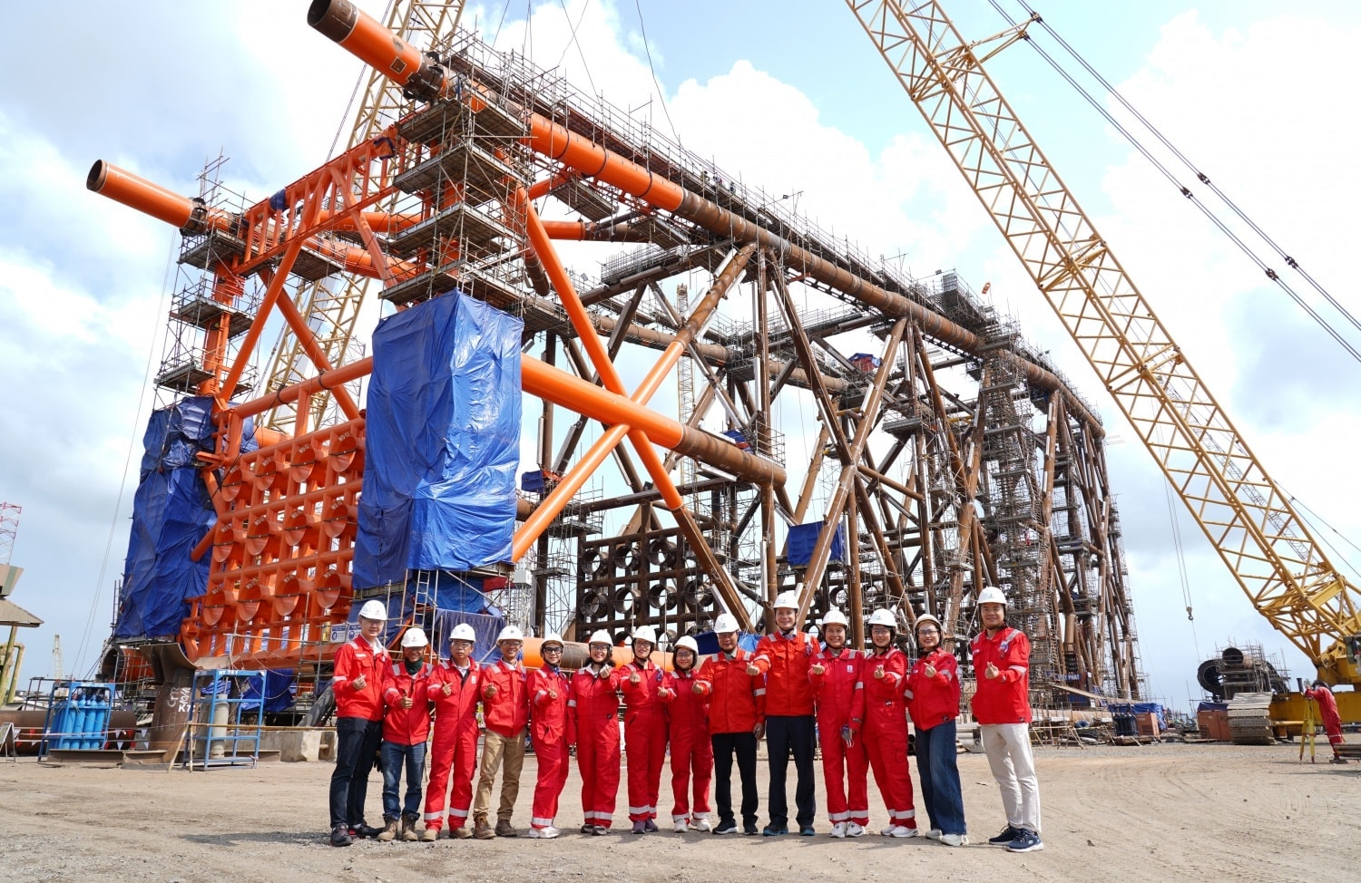 Mỏ dầu 10.000 thùng/ngày ngoài khơi Việt Nam chuẩn bị khai thác, 'kích hoạt' toàn bộ chuỗi dầu khí trong nước