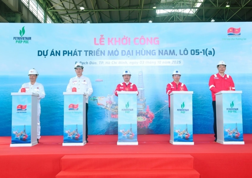Chủ đầu tư PVEP và tổng thầu Vietsovpetro bấm nút khởi công dự án phát triển mỏ Đại Hùng Nam, Lô 05-1(a).