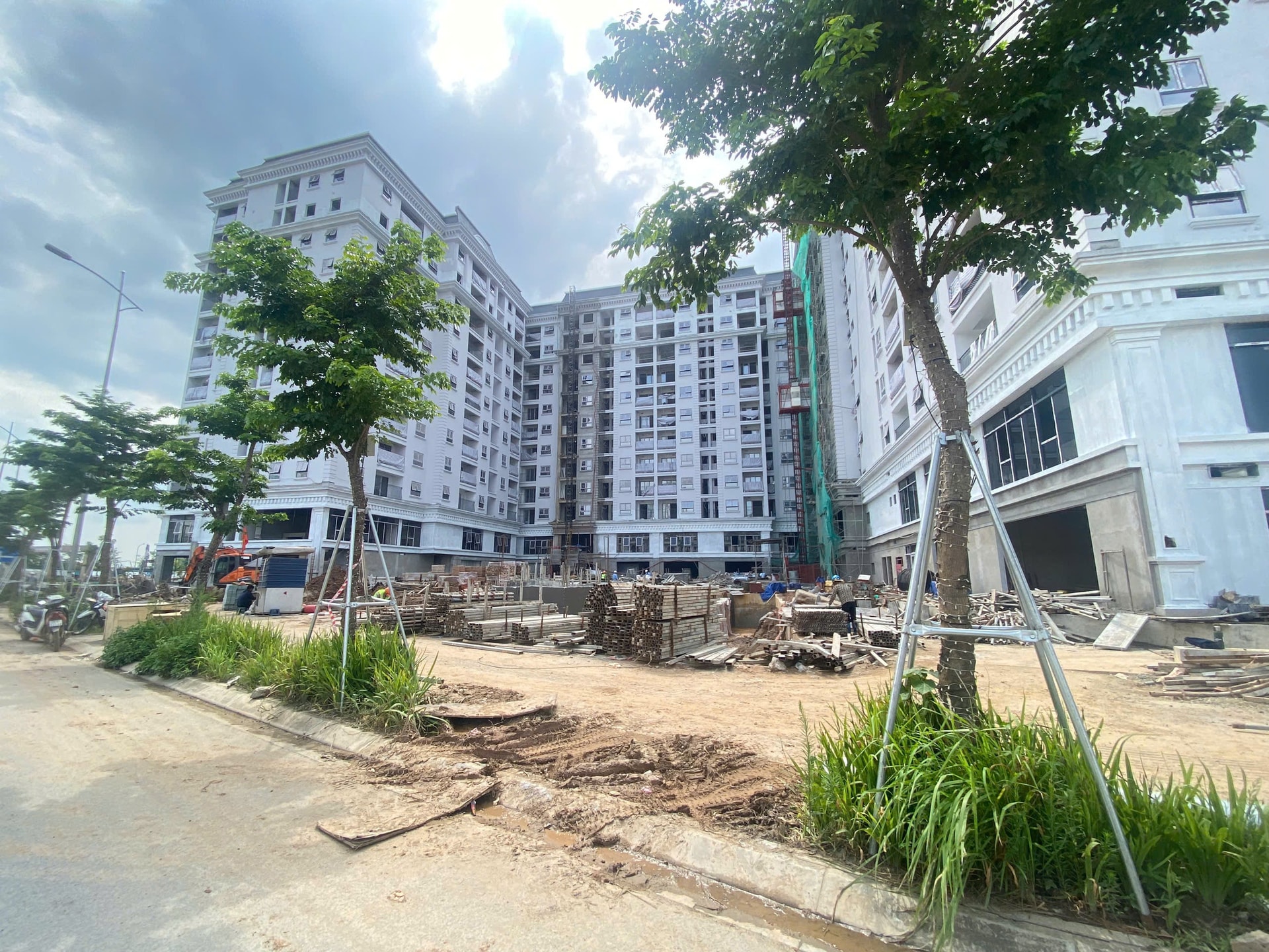 Cập nhật tiến độ dự án chung cư 12 tầng trên ‘đất vàng’ Hà Nội do FLC đầu tư - Ảnh 1.