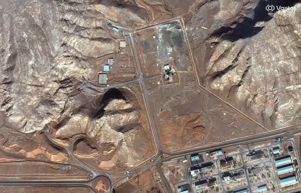 Iran niêm phong kho uranium, gài mìn bảo vệ trước nguy cơ Mỹ thu giữ vật liệu hạt nhân - Ảnh 3.