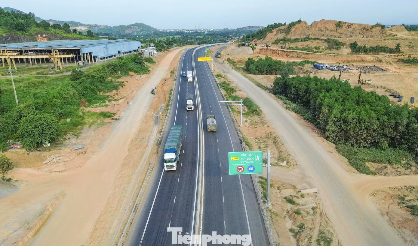 Một đoạn cao tốc Hòa Liên - Túy Loan. Ảnh: Lộc Liên. Thông tin 13 đoạn cao tốc Bắc - Nam sắp thu phí - Ảnh 1.
