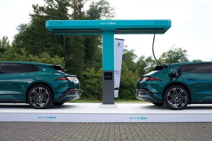 flash-charging-uk-uxbridge-1.jpeg