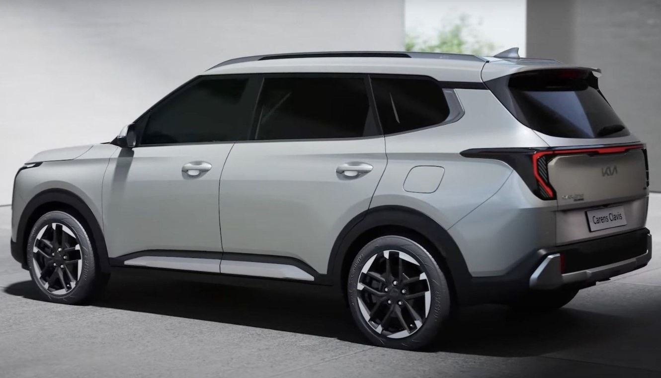 kia-carens-clavis-2.jpg