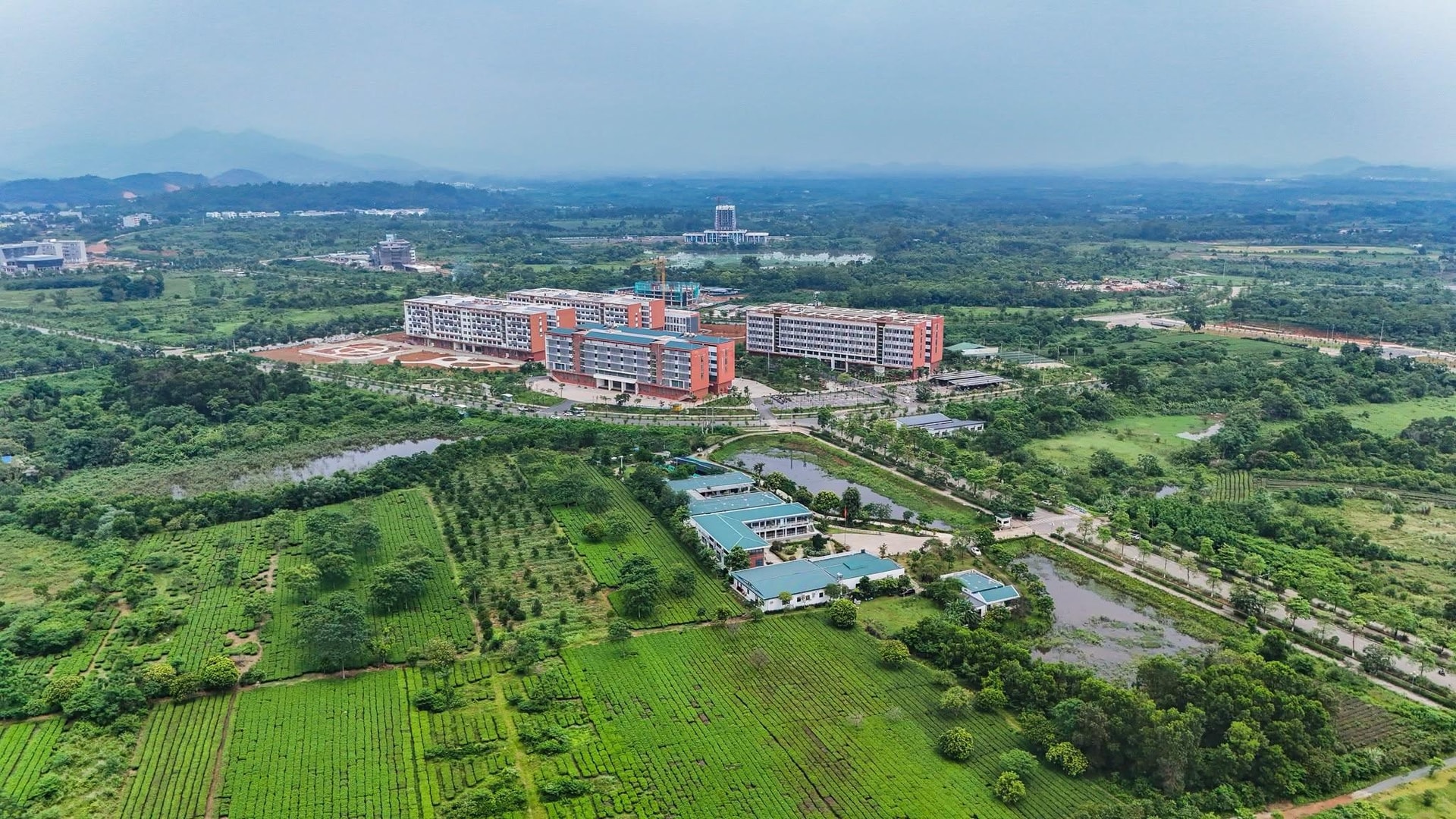 daihocquocgiahanoi3_1781580052.jpg