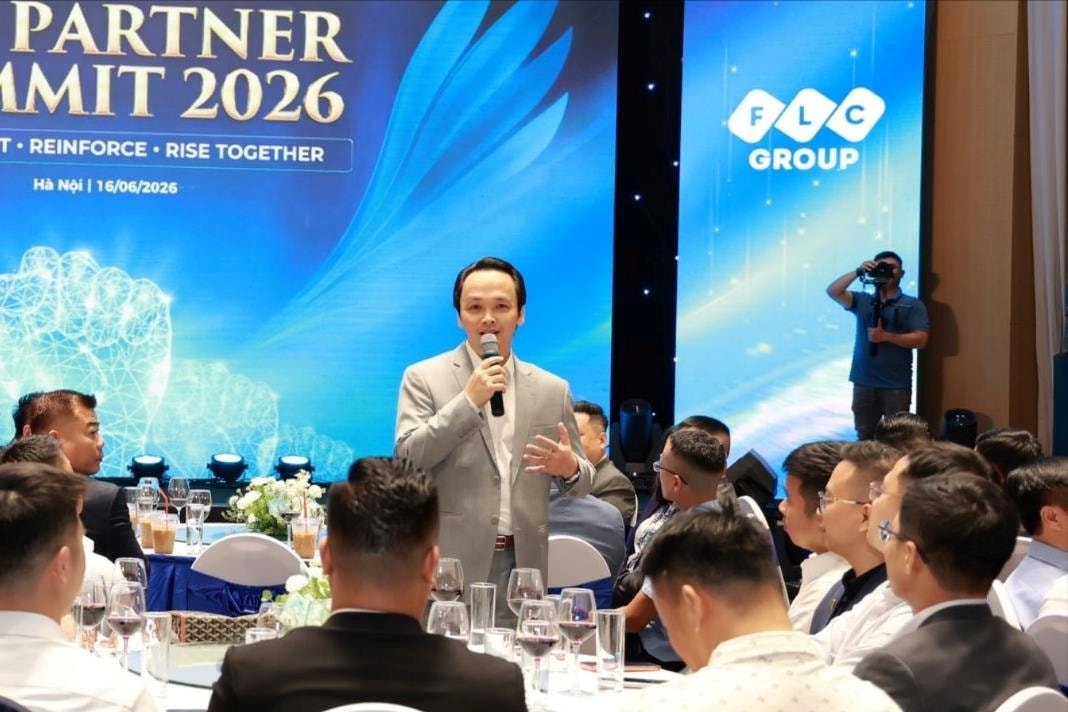 Sau nhiều biến cố, gần 200 đối tác vẫn góp mặt tại sự kiện của FLC, Chủ tịch Trịnh Văn Quyết xúc động nói lời cảm ơn
