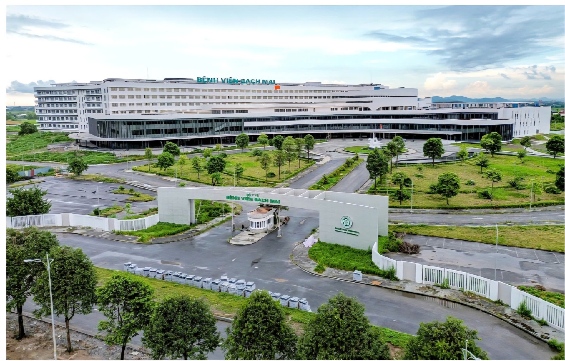 Chỉ 1 tuần nữa, bệnh viện hạng đặc biệt cách Thủ đô 60km chính thức đón bệnh nhân - Ảnh 1.