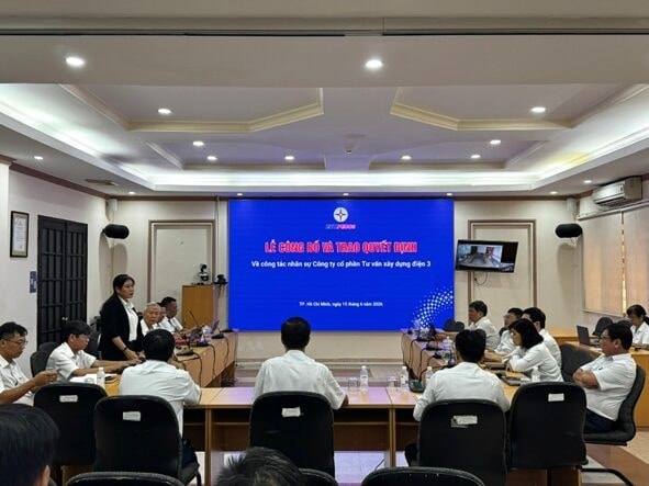 Chủ tịch bị bắt trong vụ án bê bối ngành điện, doanh nghiệp 300 tỷ gấp rút thay dàn lãnh đạo - Ảnh 1.