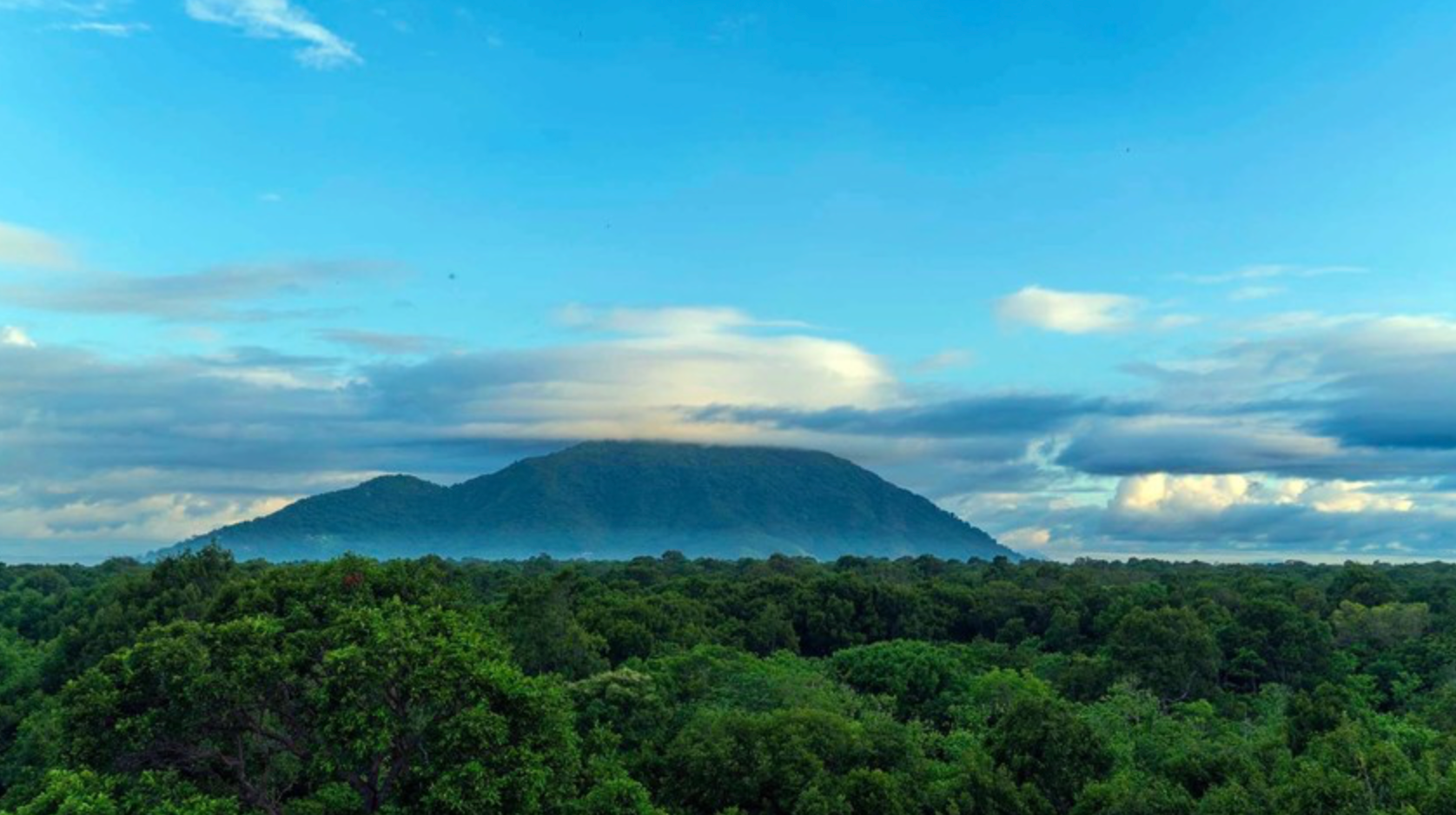 Việt Nam bắt đầu triển khai khu du lịch sinh thái nghỉ dưỡng 10.000ha, tọa lạc tại khu bảo tồn sở hữu công trình tâm linh lớn nhất Đông Nam Á - Ảnh 1.
