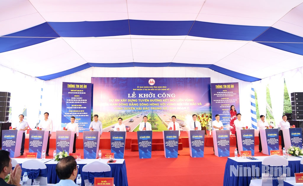 Tỉnh sẽ là TP tương lai của Việt Nam khởi công tuyến đường liên vùng gần 7.000 tỷ, xây dựng 8 cầu, 12 nút giao - Ảnh 1.