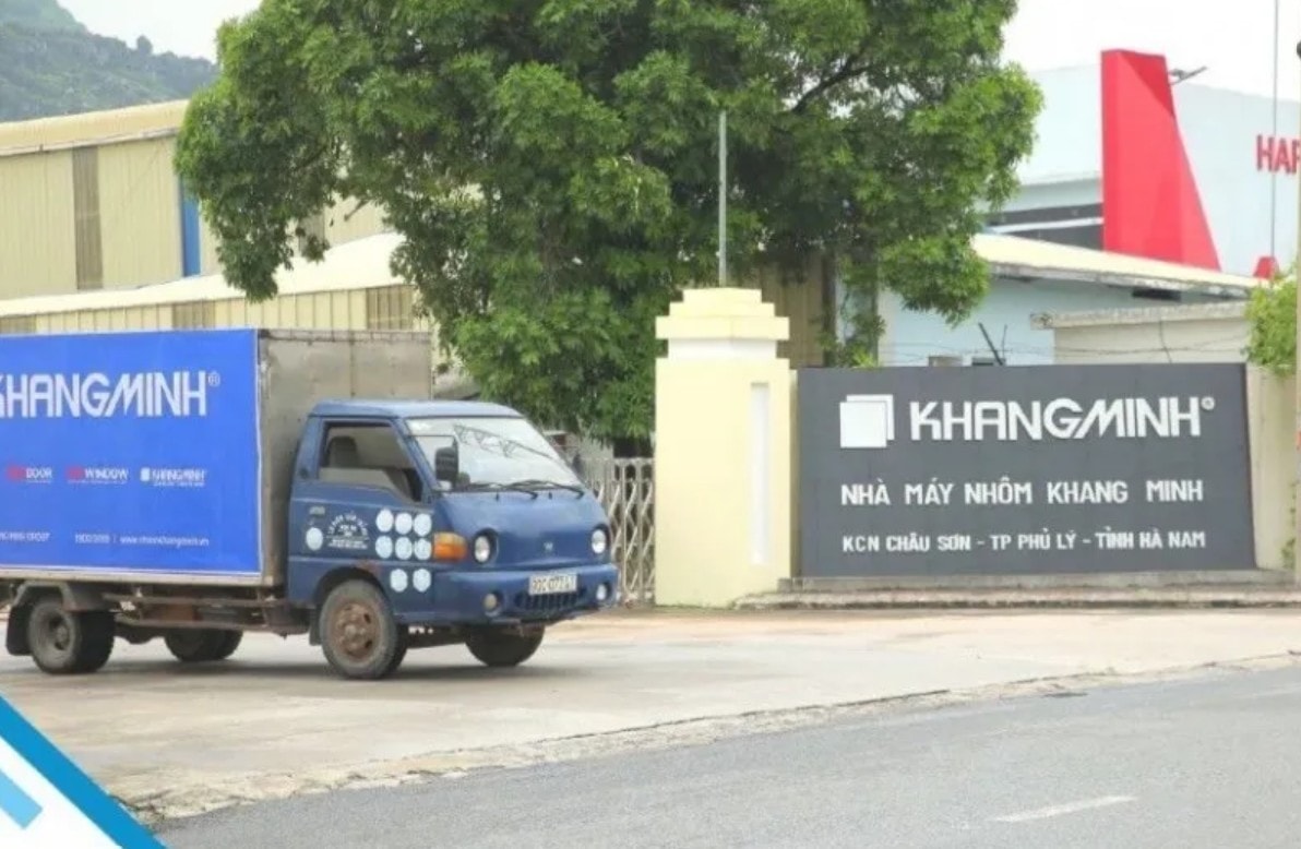Dự kiến chỉ được nhận lương 5 triệu/tháng, Chủ tịch doanh nghiệp lớn trên sàn lập tức xin nghỉ vì ‘bận’