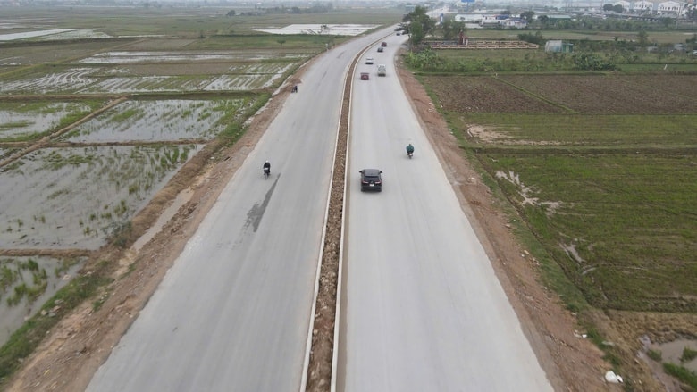 Chỉ 3 tháng nữa, chính thức hoàn thành đoạn quốc lộ nối đến quê Bác- Ảnh 1. Chỉ 3 tháng nữa, chính thức hoàn thành đoạn quốc lộ nối đến quê Bác- Ảnh 1.
