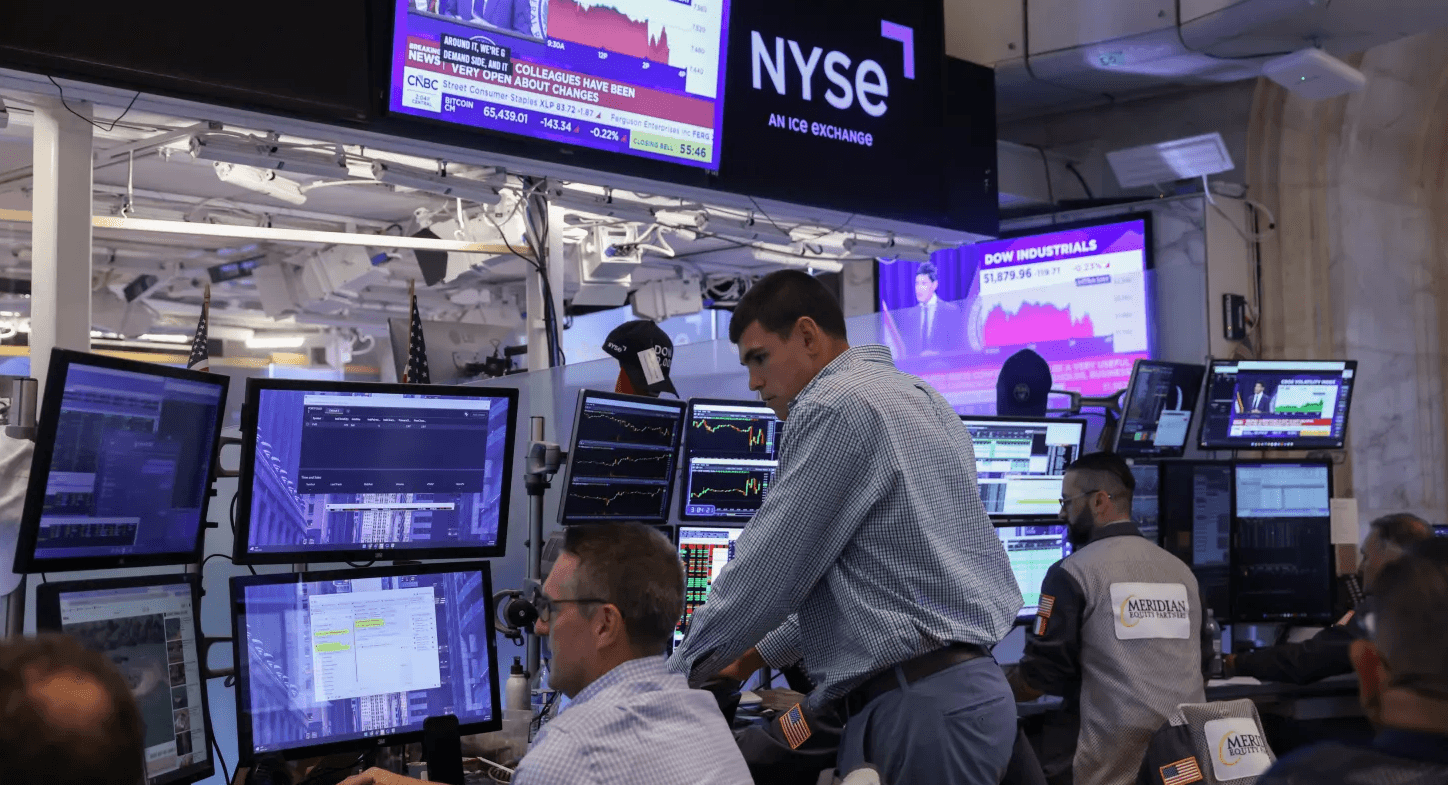 Dow Jones 'bốc hơi' hơn 500 điểm sau tuyên bố của Chủ tịch Fed